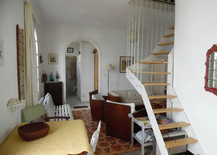 Villa Canetoise 4 Adultes, 3 Enfants Proche - Fr-1-696-124 *